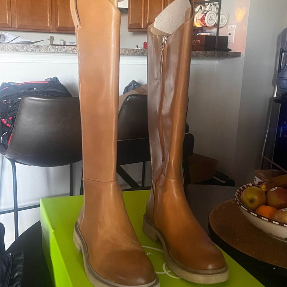 Sam Edelman Faboe Cashew Leather Boots size 5.5 BNIB